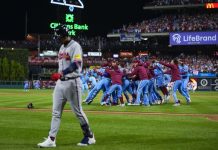 Brewers clinch 3rd NL Central title in 6 seasons despite loss to Cardinals  and with help from Braves